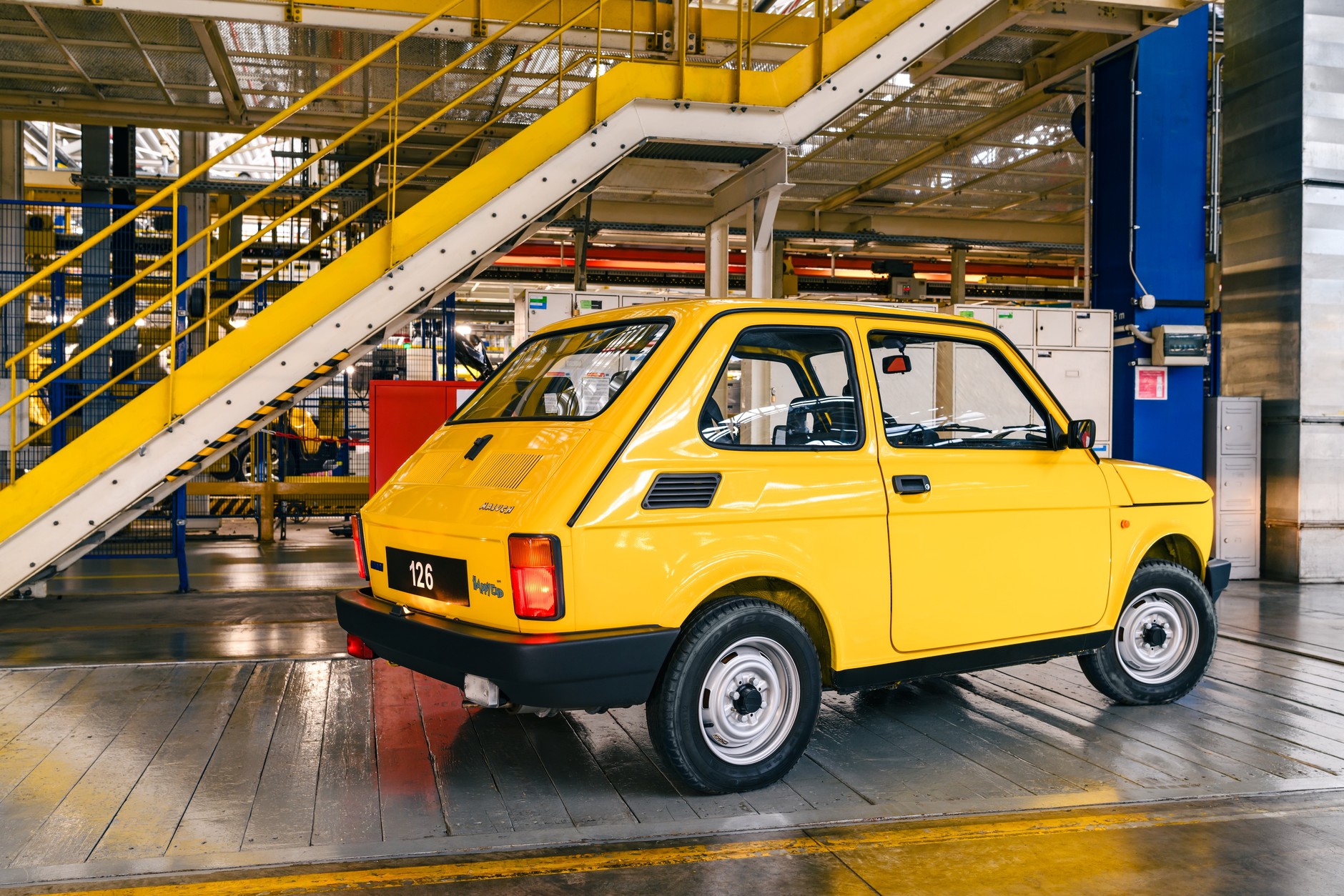 Maluch z limitowanej, pożegnalnej serii Happy End z 2000 r.