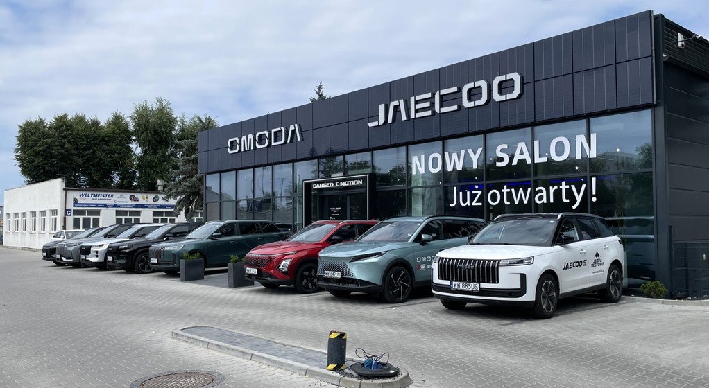Nowy salon sprzedaży chińskich samochodów marek Omoda i Jaecoo w Warszawie