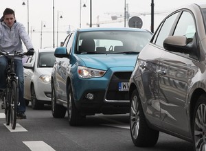 Rowery z tablicami rejestracyjnymi? Są takie pomysły