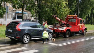 Kolejny wyrok zaskarżający miejską uchwałę w sprawie usuwania pojazdów z ulic