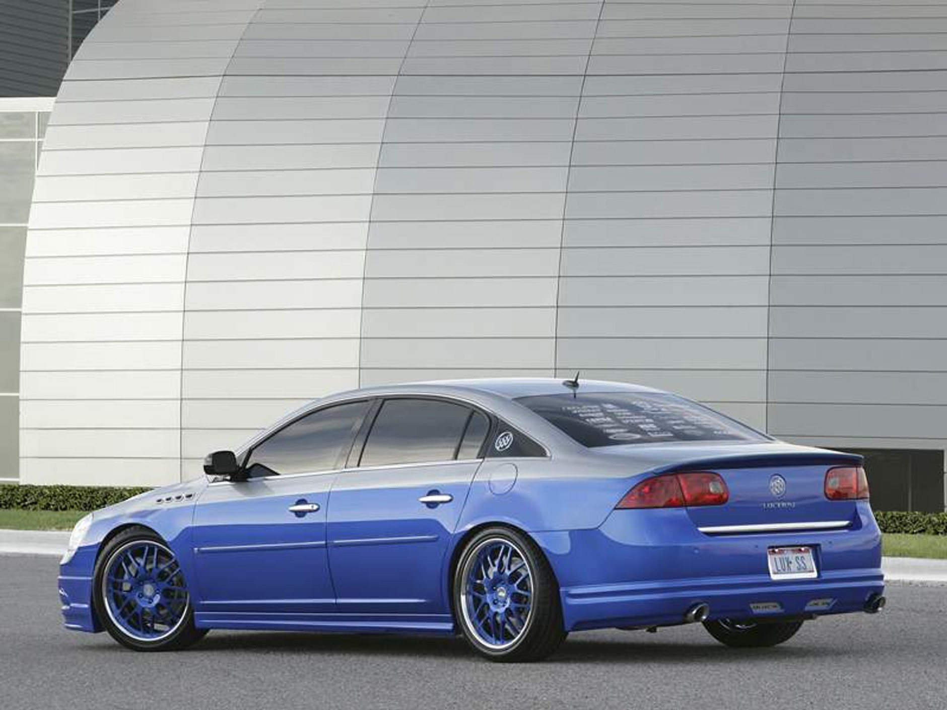 SEMA 2006: 11 razy Lucerne