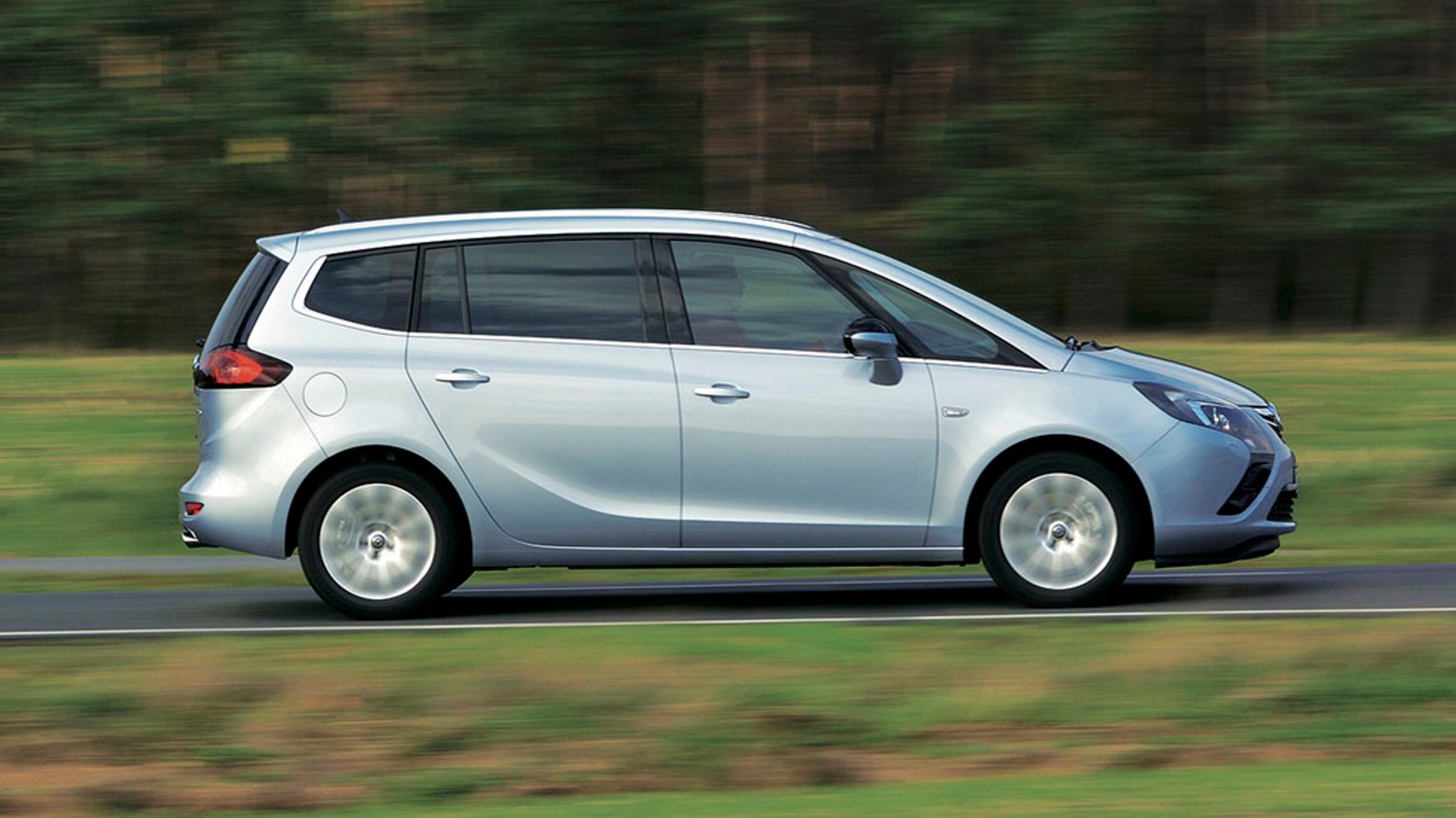 Opel Zafira 2.0 CDTI - wszechstronny ekspres rodzinny