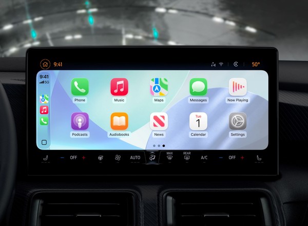 Kluczowa zmiana w Apple CarPlay. Już się nie zgubisz, gdy ktoś zadzwoni