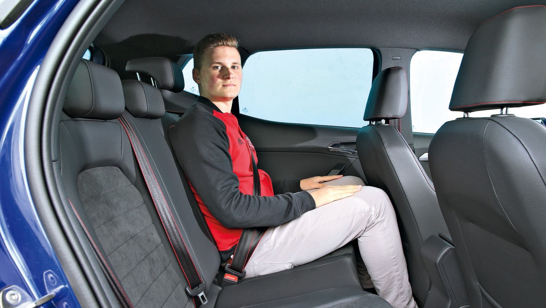 Seat Arona 1.0 TSI - tylna kanapa