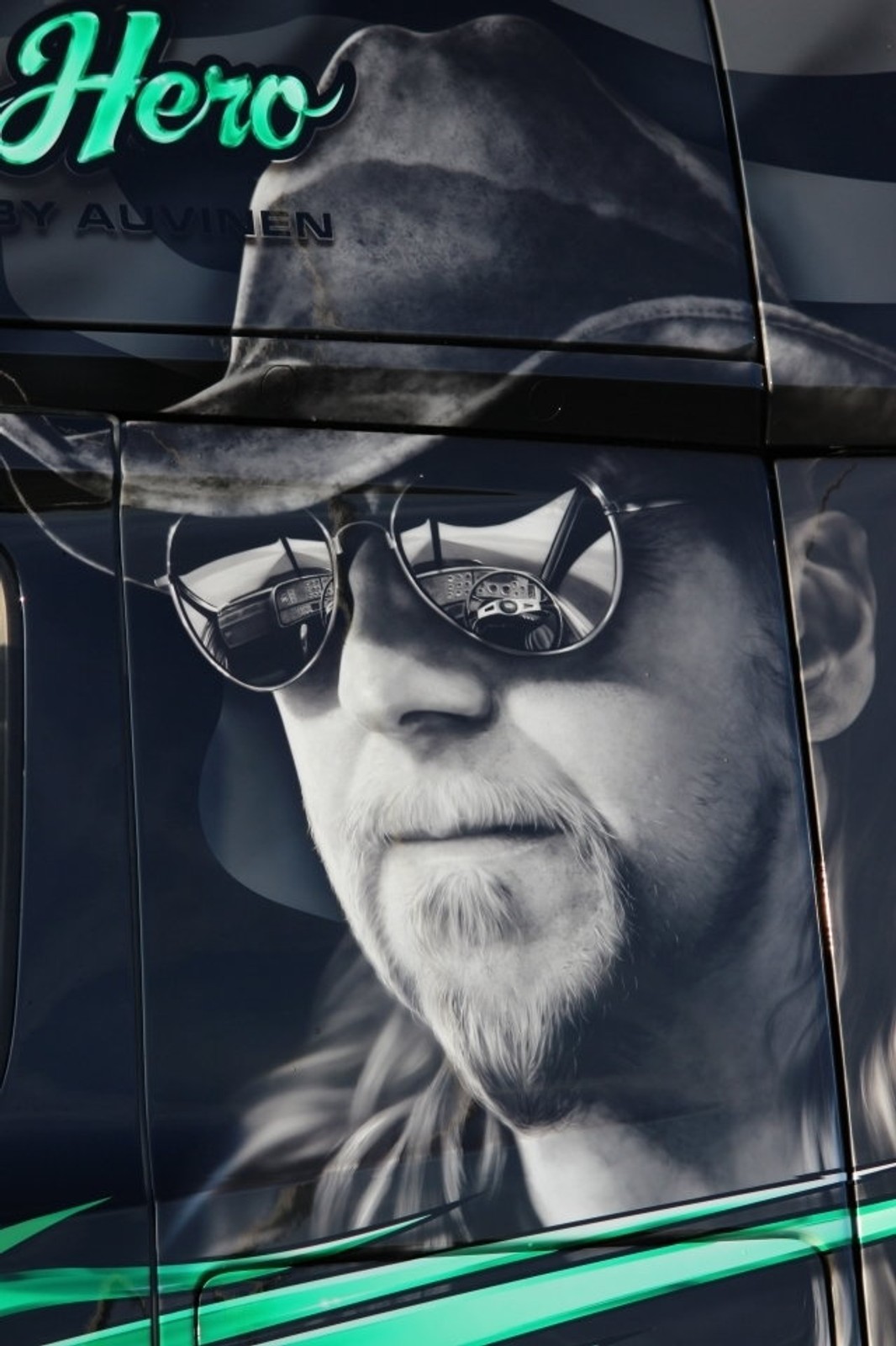 Highway Hero Master Truck 2015