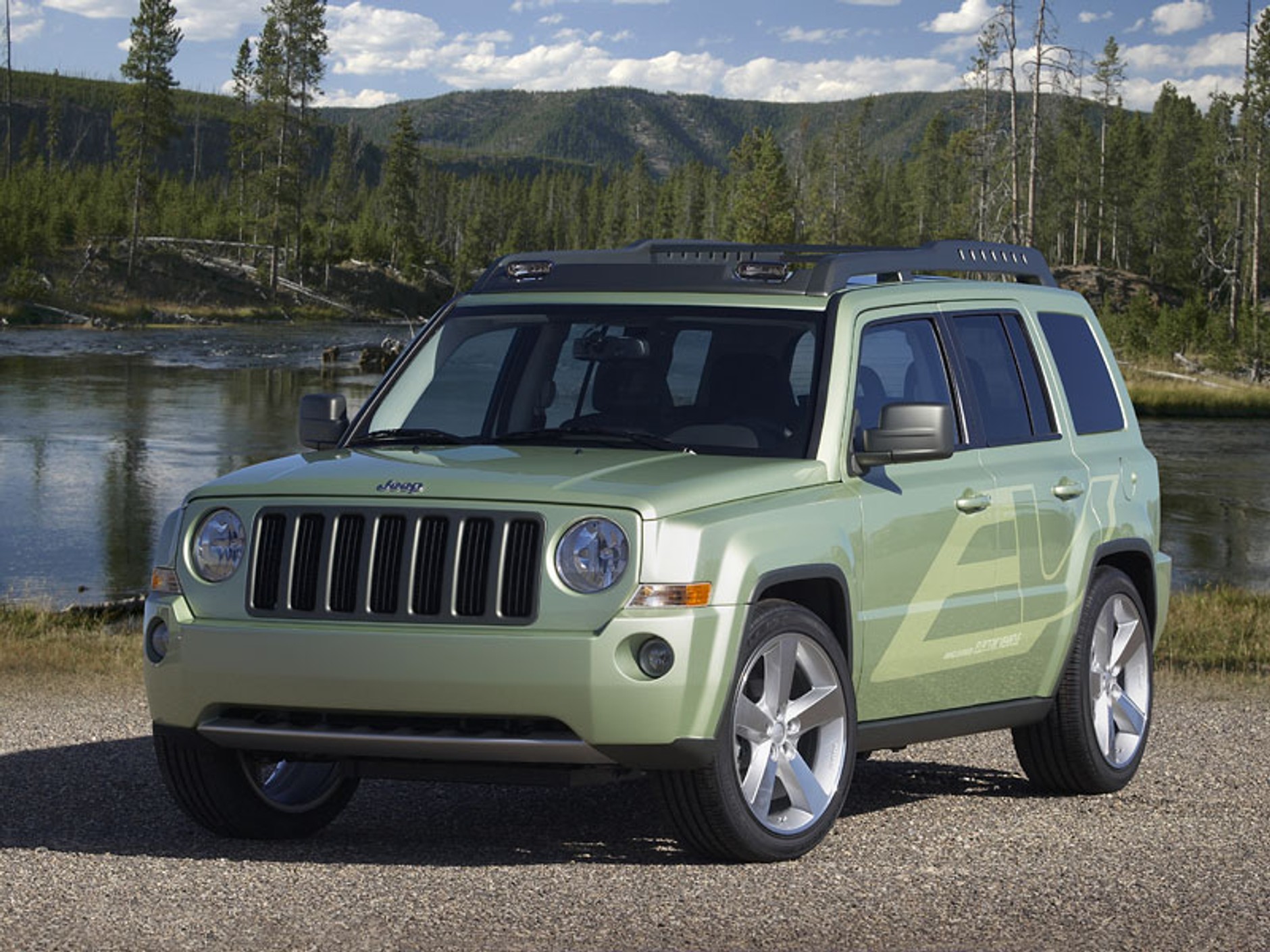 Detroit  2009: orginalny Jeep Patriot EV