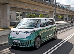 Jeździliśmy Volkswagenem ID.Buzz. Czym przekonuje nieprzekonanych?
