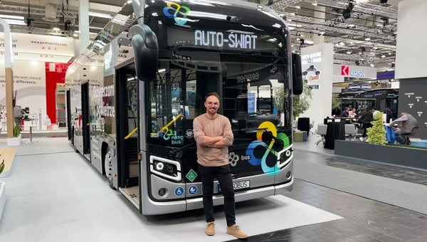 Siedziałem w polskim autobusie wodorowym. NesoBus jeździ i zaraz będzie mieć fabrykę