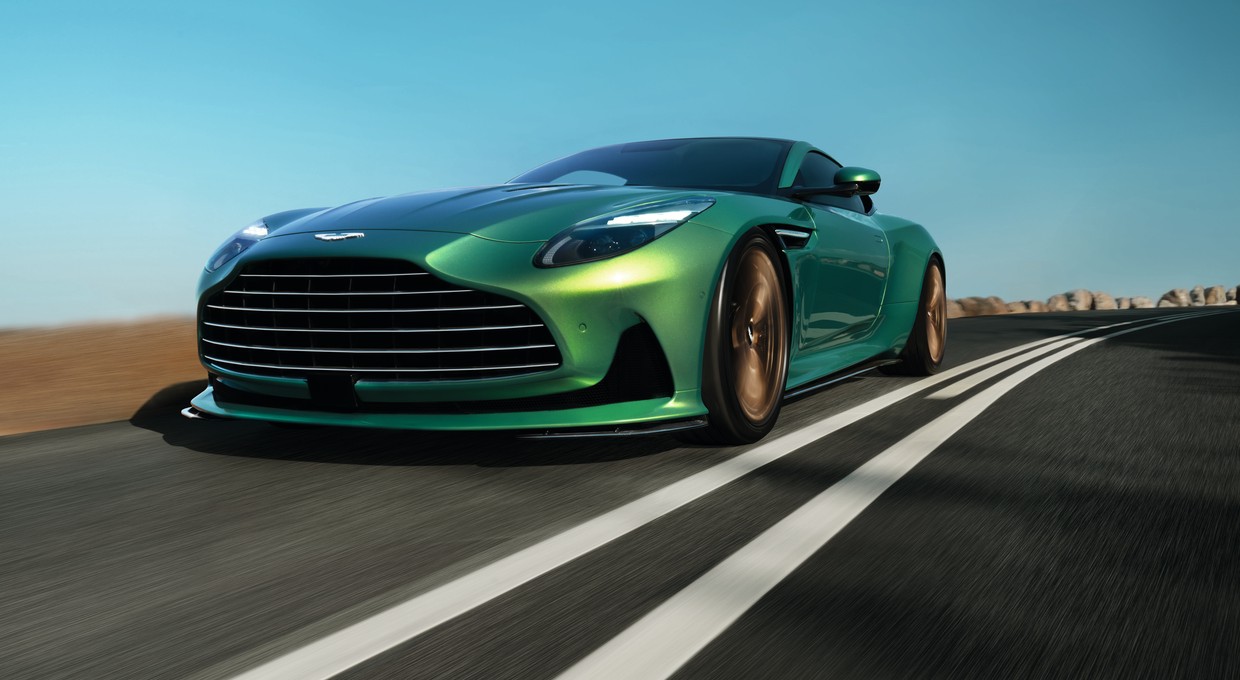 Aston Martin DB12. Pierwszy na świecie super tourer zaprezentowany