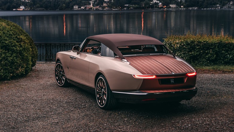 Drugi z serii zaledwie trzech Rolls-Royce'ów Boat Tail