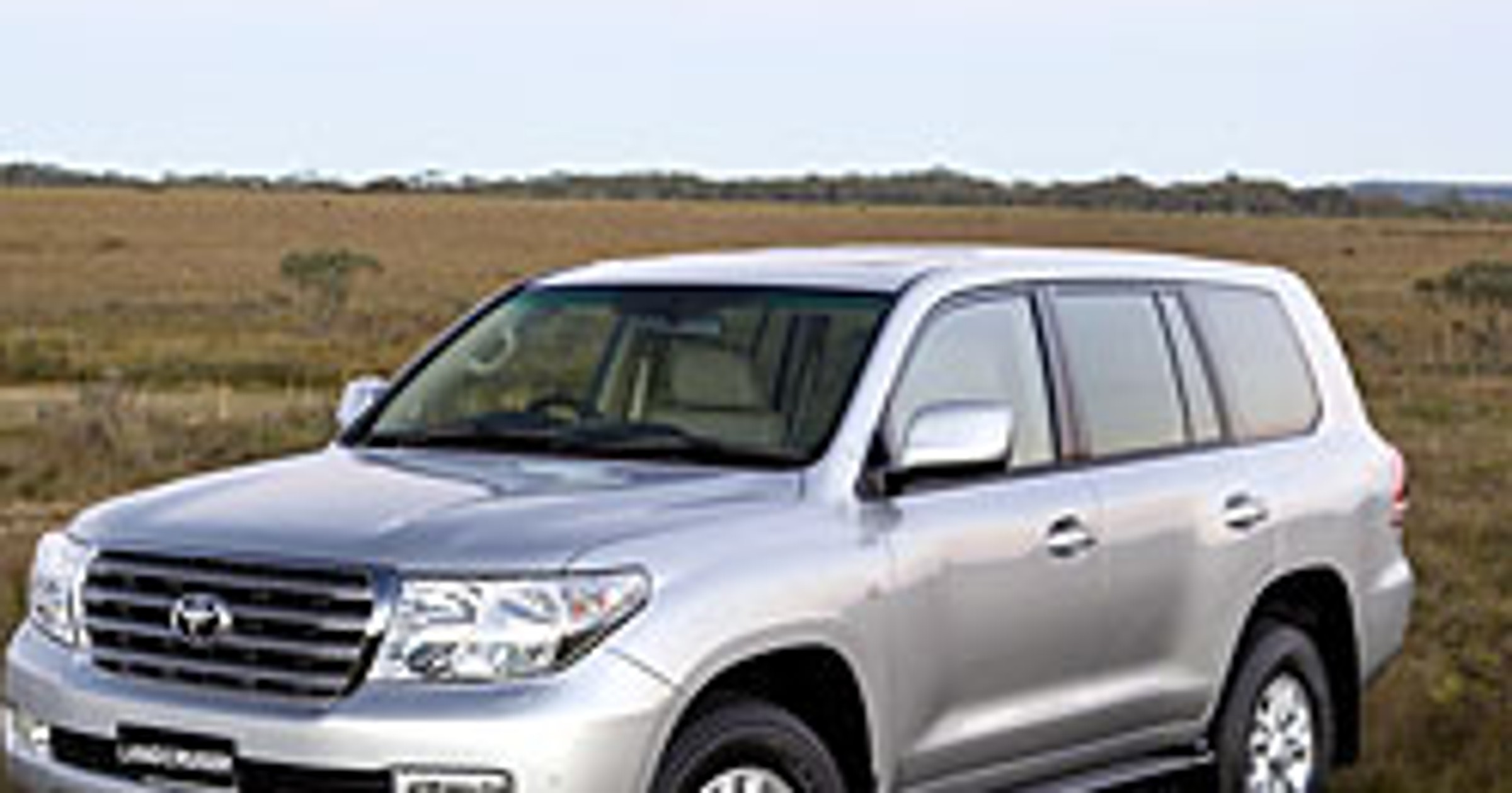 Nowa Toyota Land Cruiser V8 – pracowity mamut