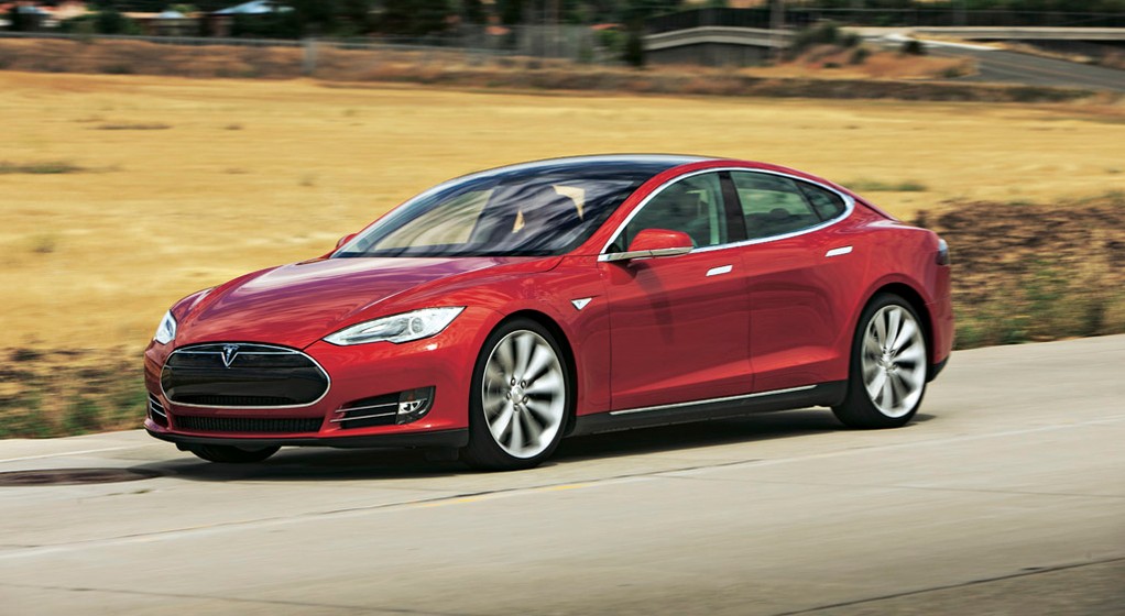 Tesla Model S: nawet niemal nowe egzemplarze nie zaliczają obowiązkowych przeglądów!
