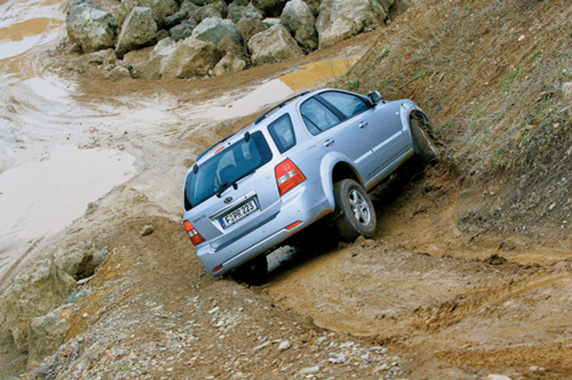 Kia Sorento 2.5 CRDI - Czy wygrają zalety?