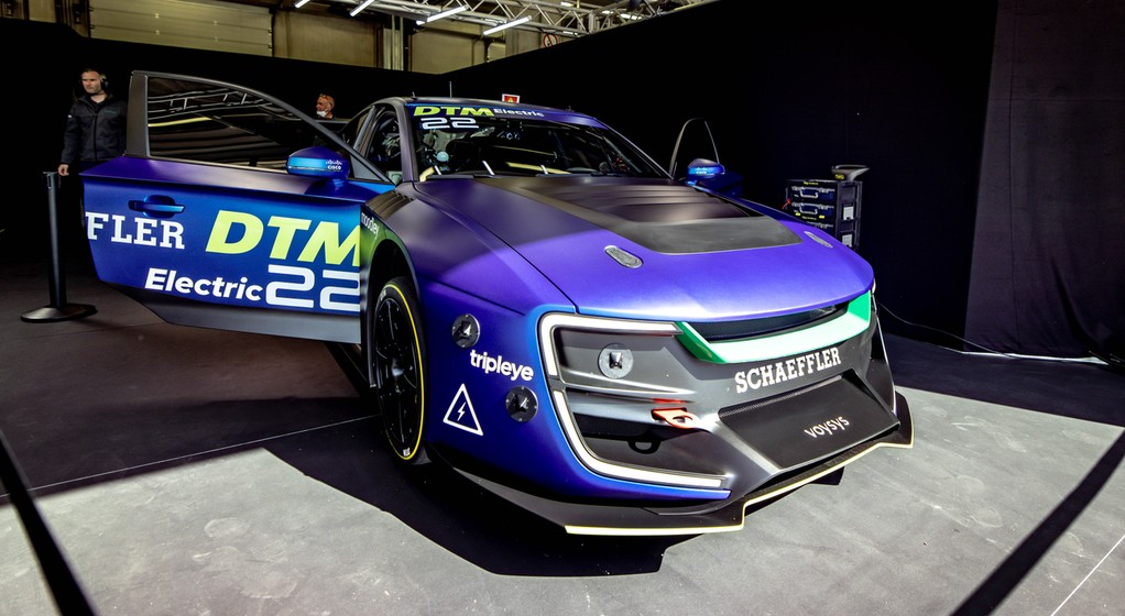 Zdalnie sterowany samochód wyścigowy DTM