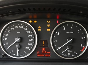 Stop przekręcaniu liczników! Nieważne, kto oszukał, handlarz odpowiada!