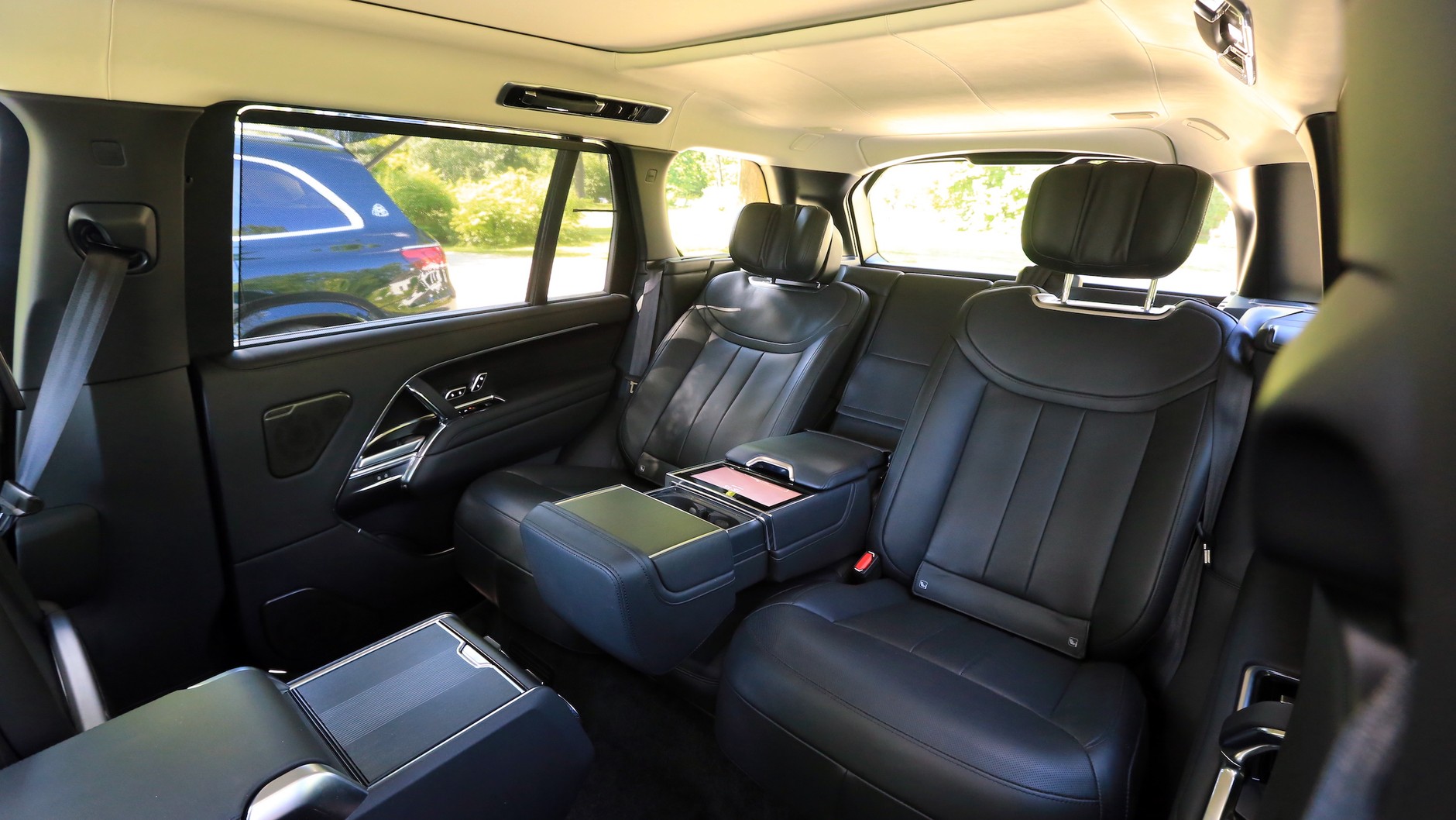 Range Rover LWB P530 First Edition (2022 r., 5. generacja)