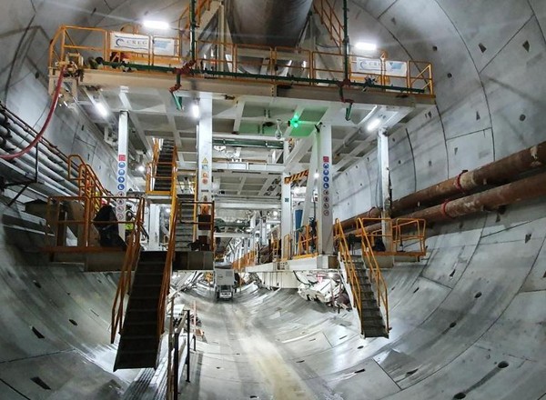 Tunel w Świnoujściu na kluczowym etapie budowy. Prace dotarły na Wolin