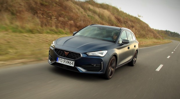 Cupra Leon Sportstourer 2.0 TSI 310 DSG 7 4Drive – narowiste kombi