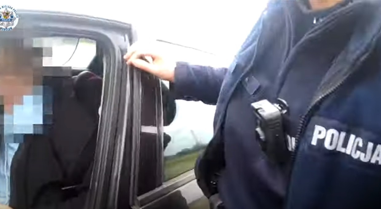 Uciekał przed policją. Po zatrzymaniu wiadomo było dlaczego
