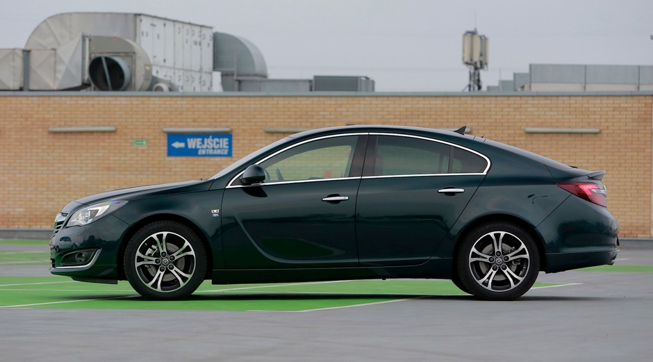 Opel Insignia I