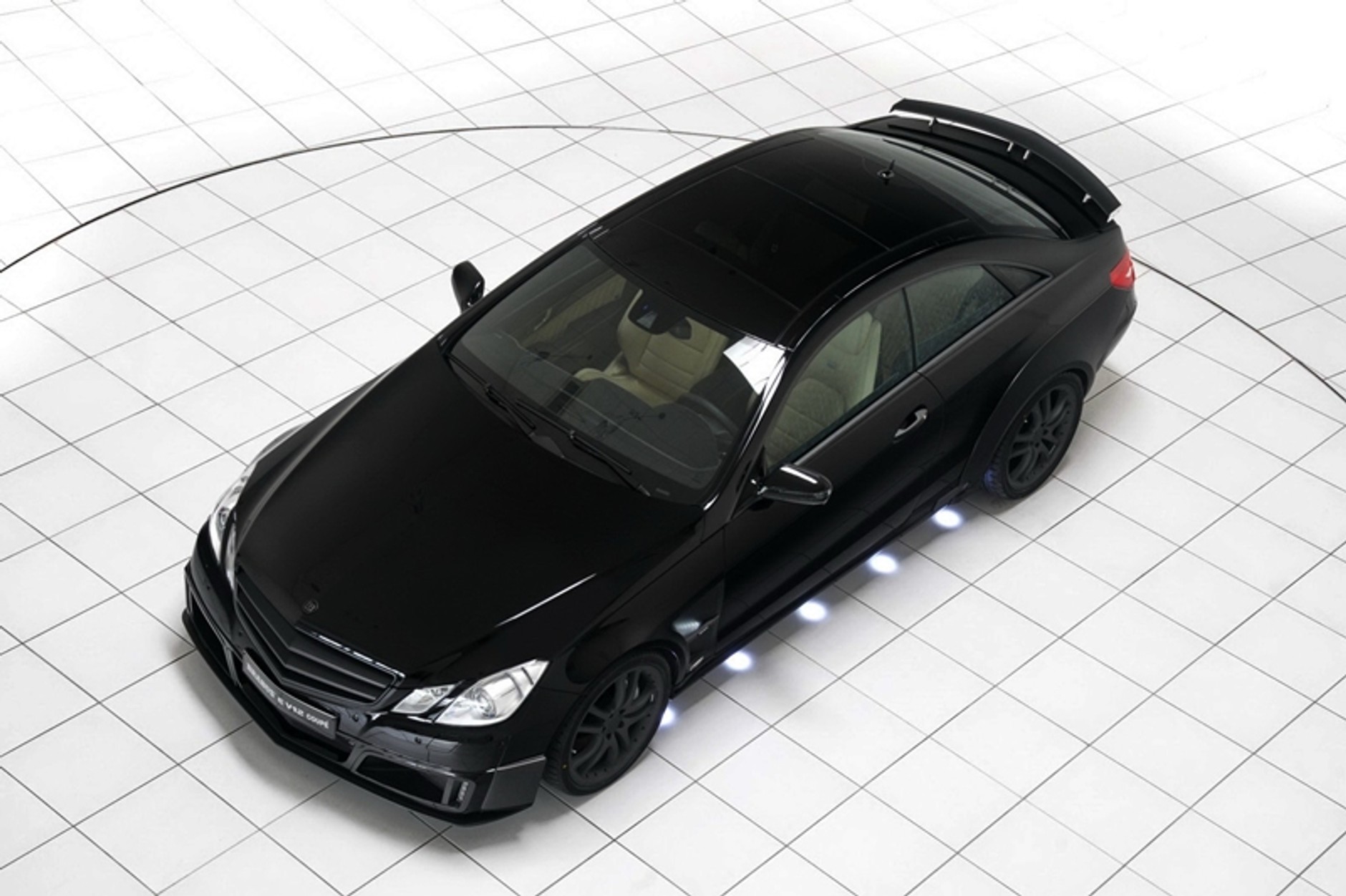 Brabus Mercedes E V12 – 800 KM za 1,9 miliona złotych