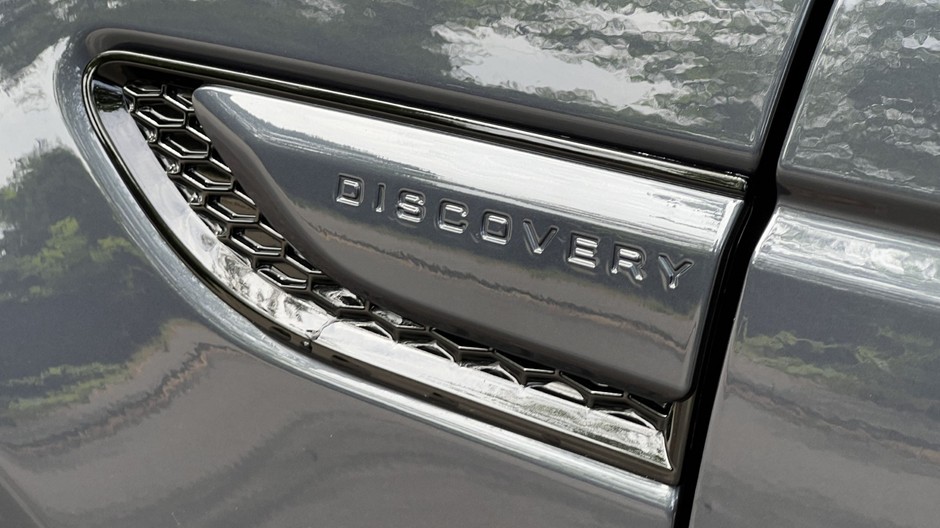 Land Rover Discovery Sport (druga generacja; wersja z 2024 r.)