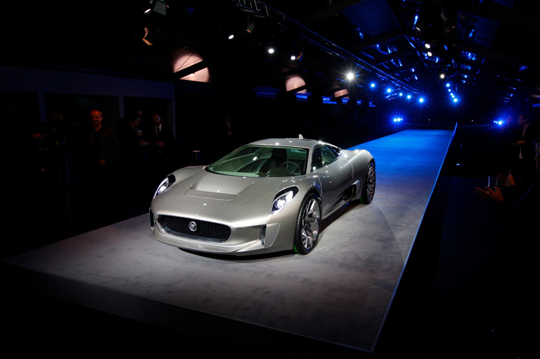 Supersportowy Jaguar trafi do produkcji