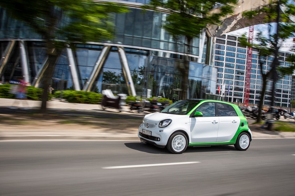 Smart EQ Forfour