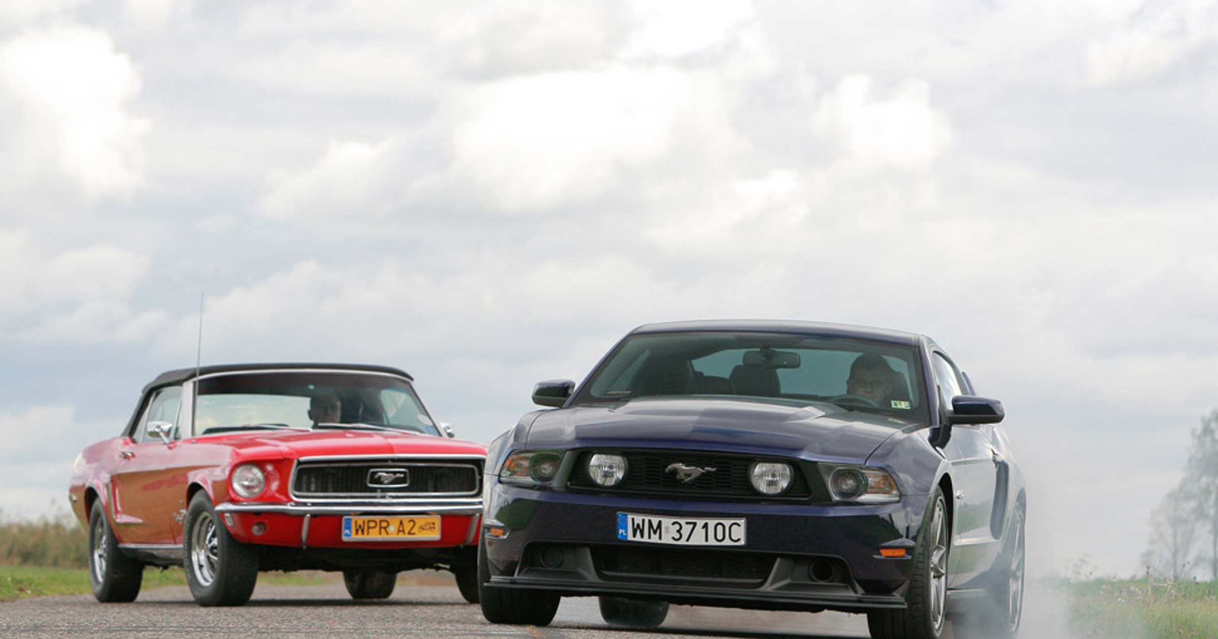 Ford Mustang I kontra Mustang V: klub koni mechanicznych