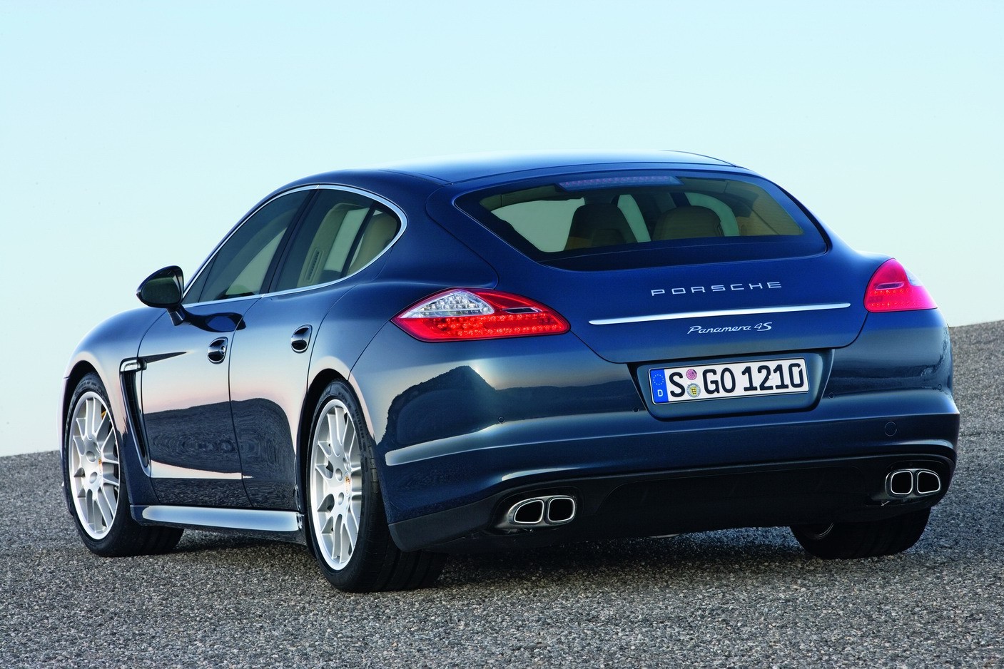 Porsche Panamera na torze w Poznaniu