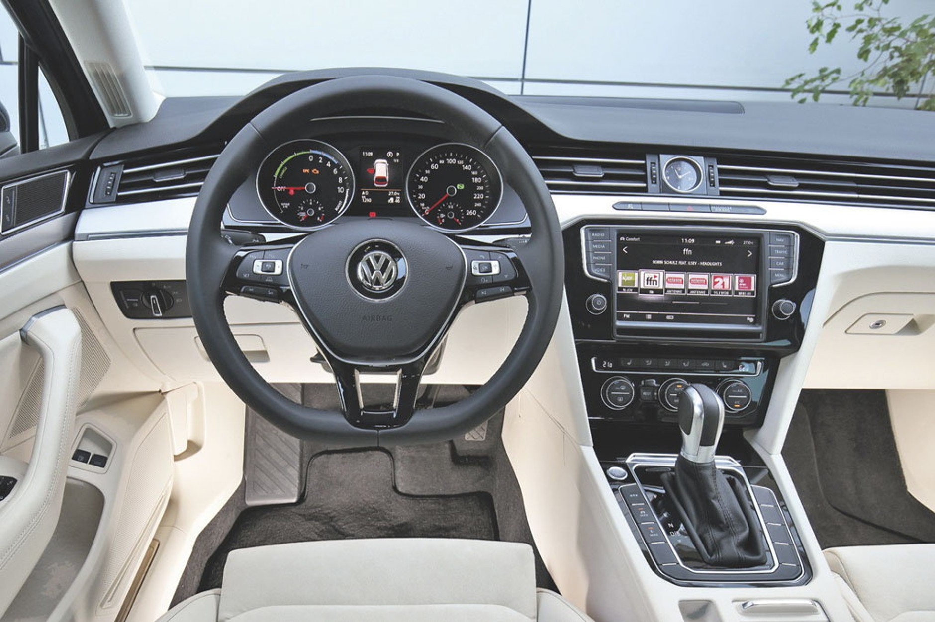 Hybryda zamiast diesla - Volkswagen Passat GTE