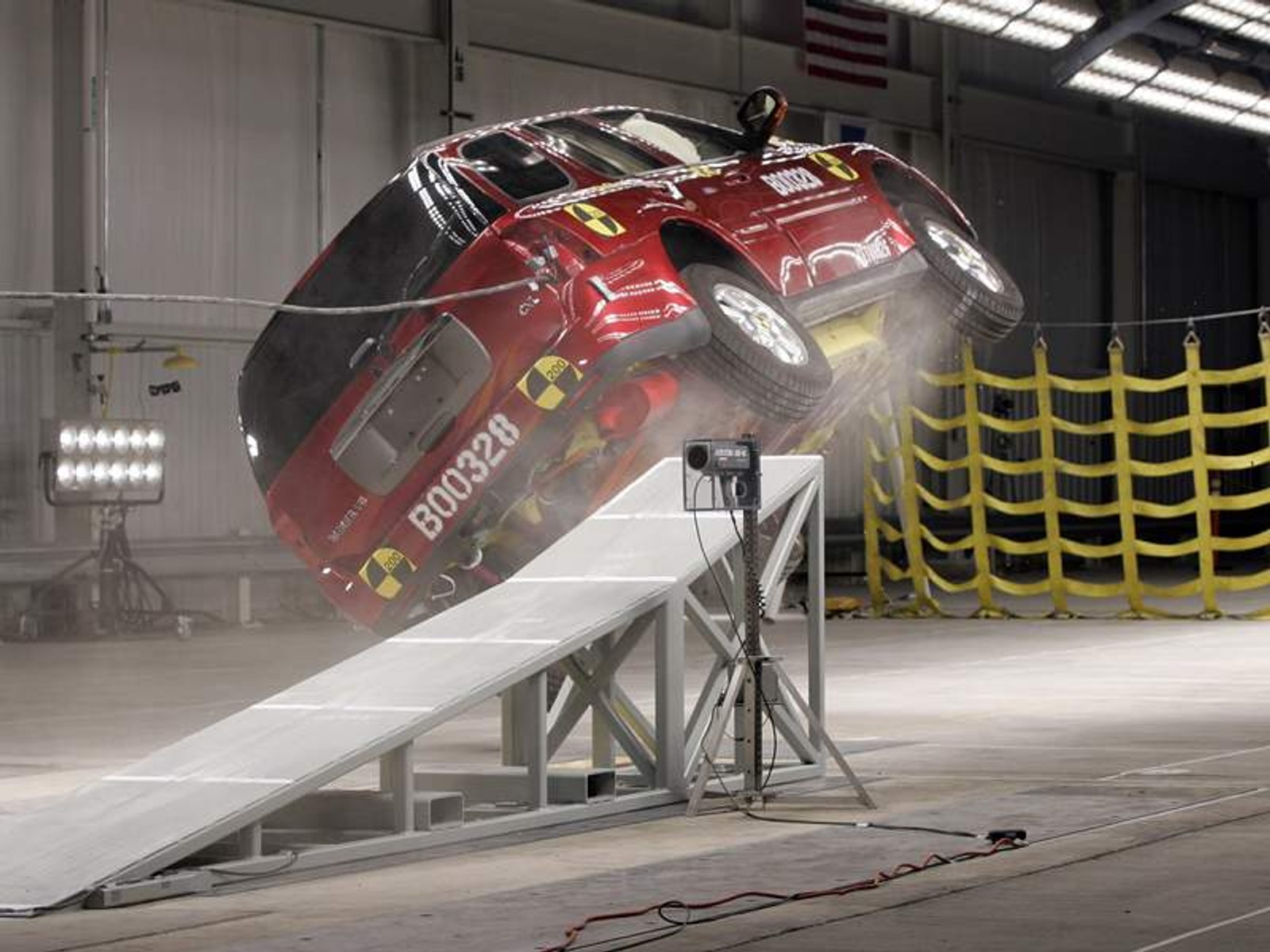 GM otworzyło nowe laboratorium symulujące dachowanie