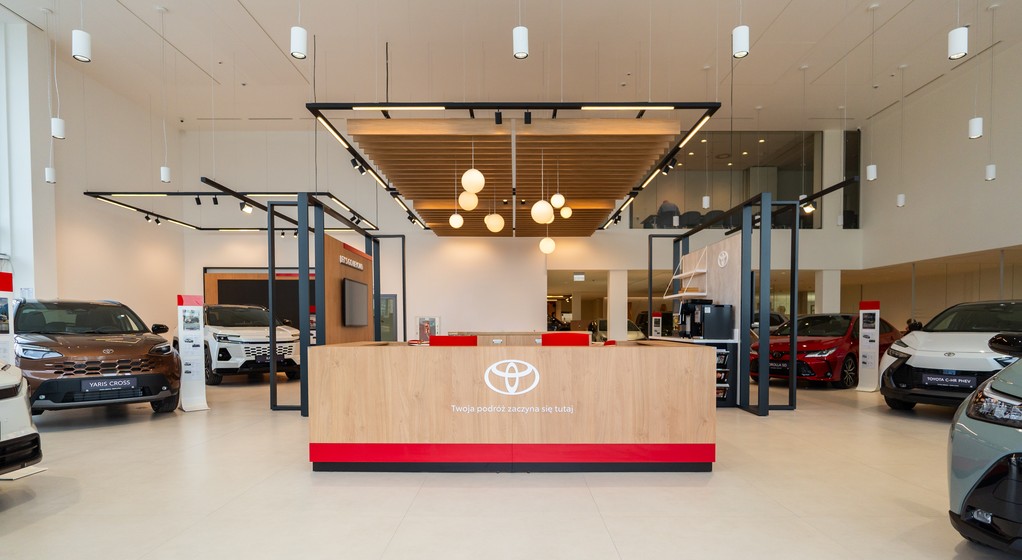 Nowy salon Toyoty i Lexusa w Warszawie