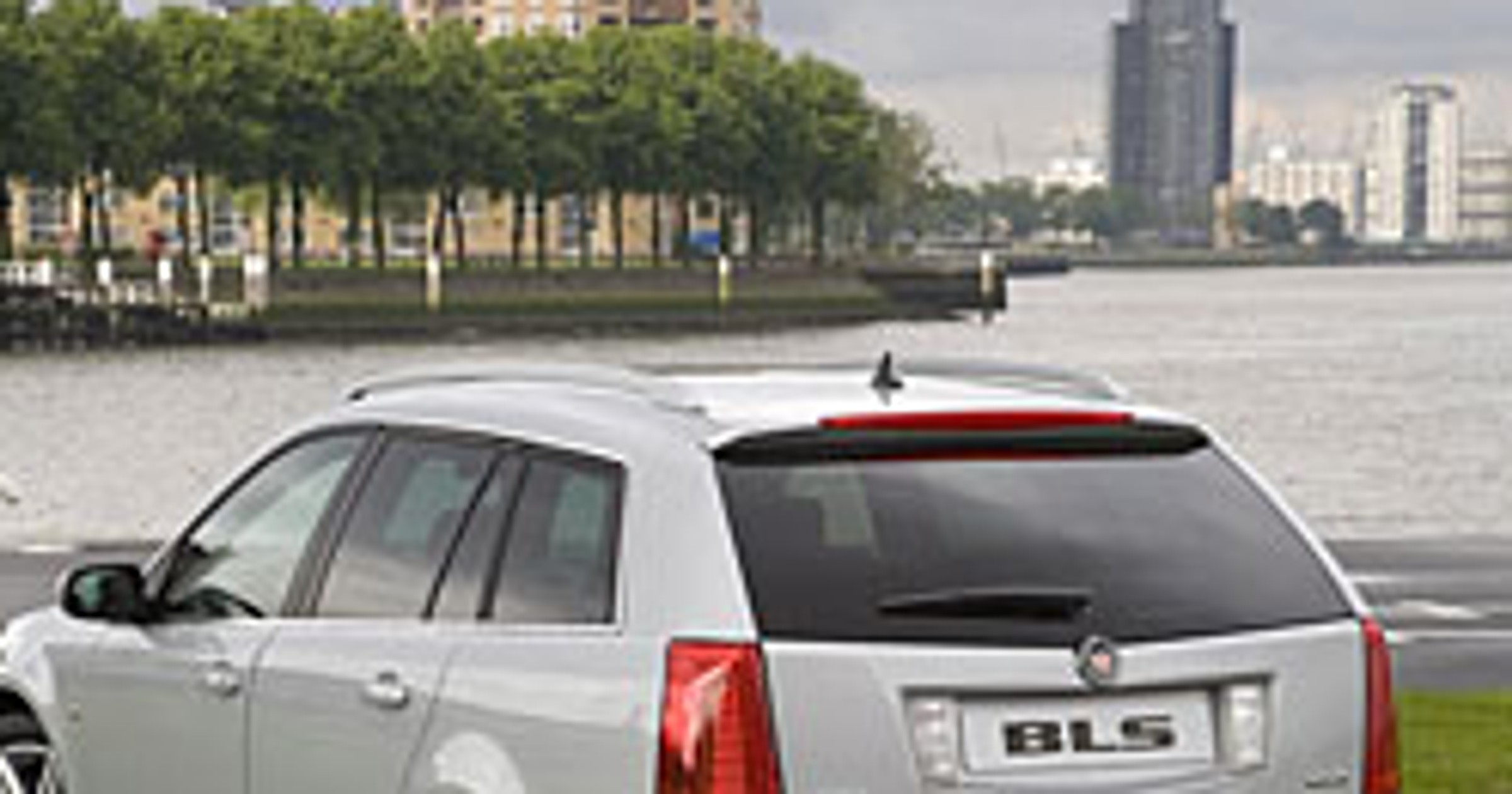 IAA Frankfurt 2007: Cadillac BLS Wagon – amerykańskiego ataku na Europę ciąg dalszy