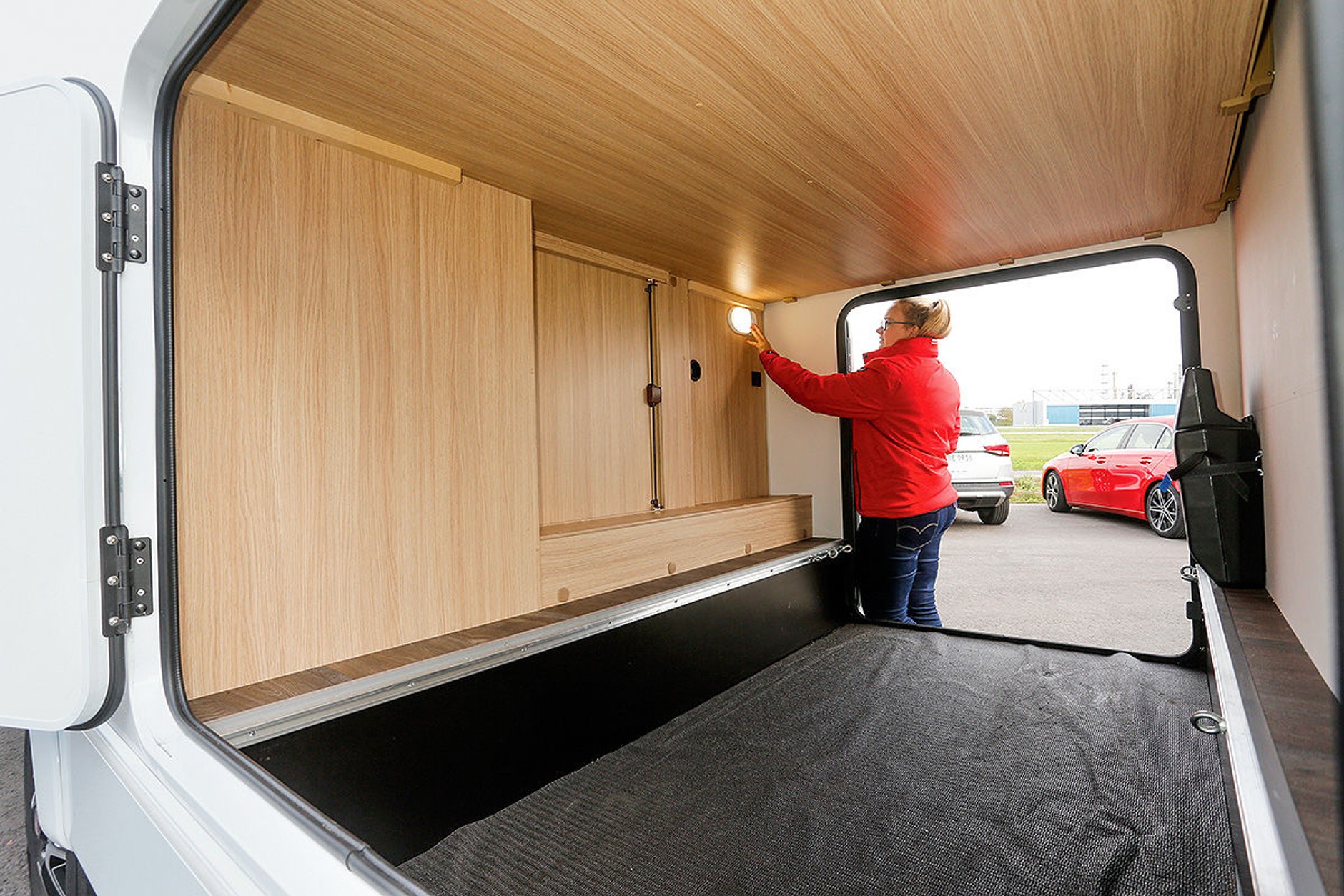 Porównanie czterech rodzajów kamperów (Sunlight A 70)