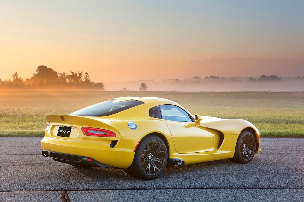 SRT Viper: amerykański drapieżnik