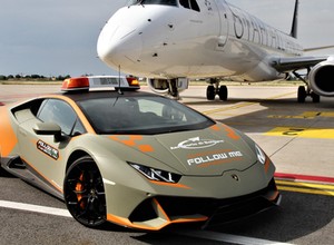 To lotnisko używa Lamborghini Huracana Evo. Włosi mają fantazję