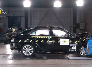 EuroNCAP: nowy Lexus IS na pięć gwiazdek