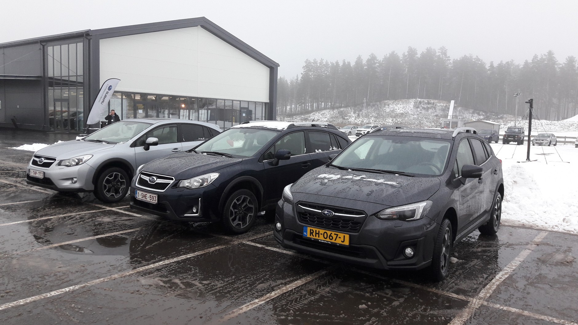 Nowe Subaru XV kontra poprzednicy: model poliftingowy (w środku) oraz model I generacji (debiut 2011 r.)