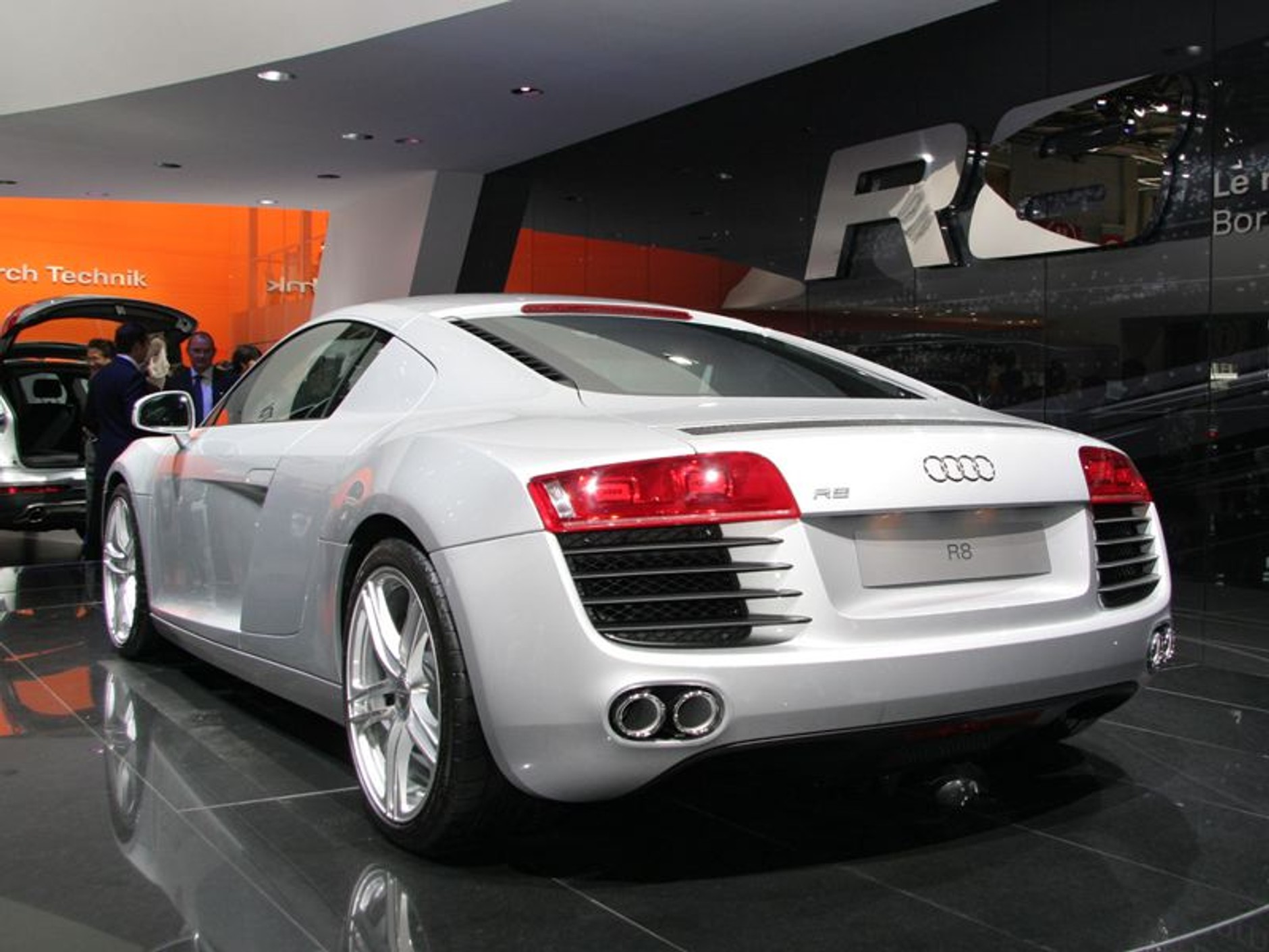 Paryż na żywo: fotogaleria z targów – Audi R8