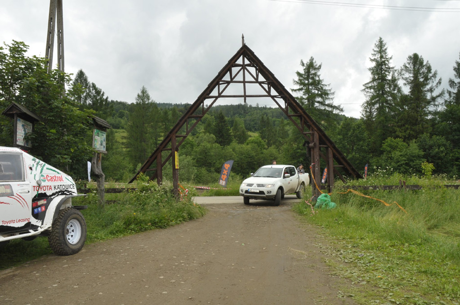 4x4 Family Adventure: rodzinny Off-Road w Beskidzie Żywieckim