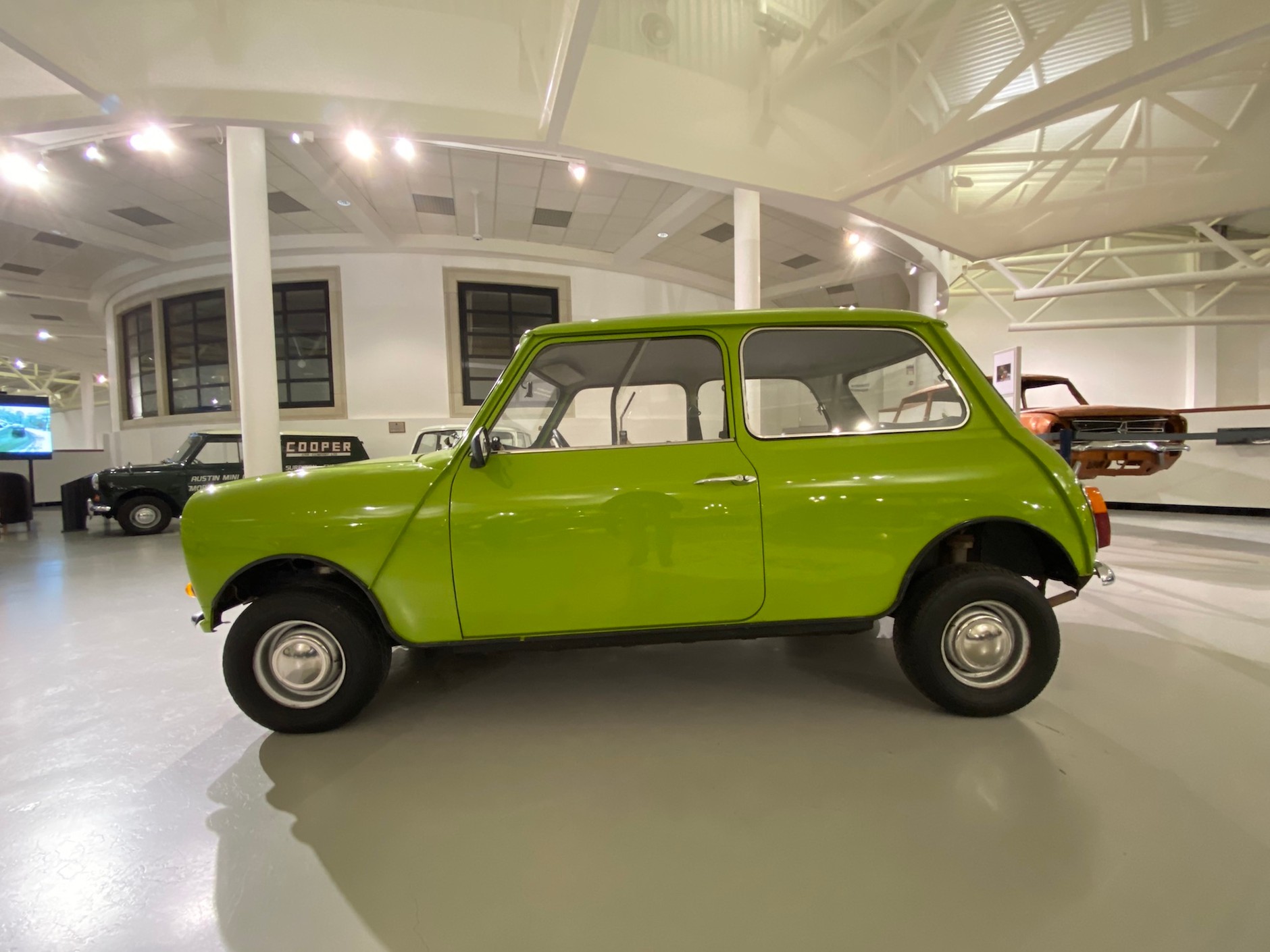 Mini 9X „City Car” gearless prototype