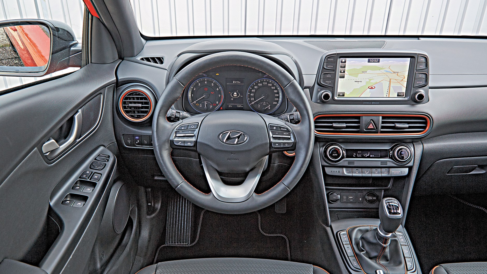 Cztery małe crossovery: Hyundai Kona