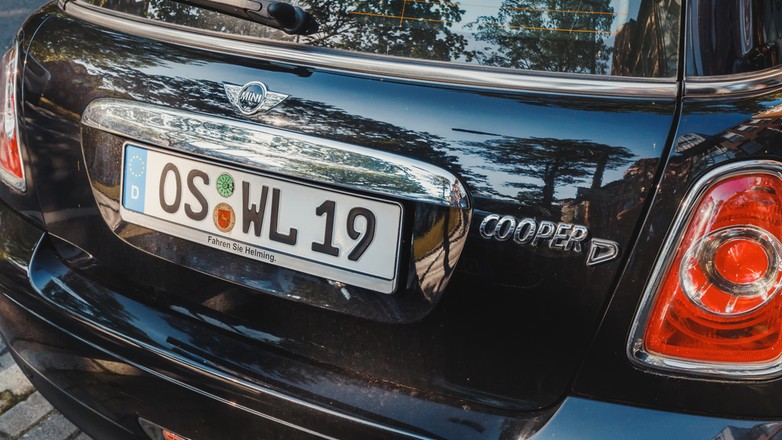 shutterstock 2214399907