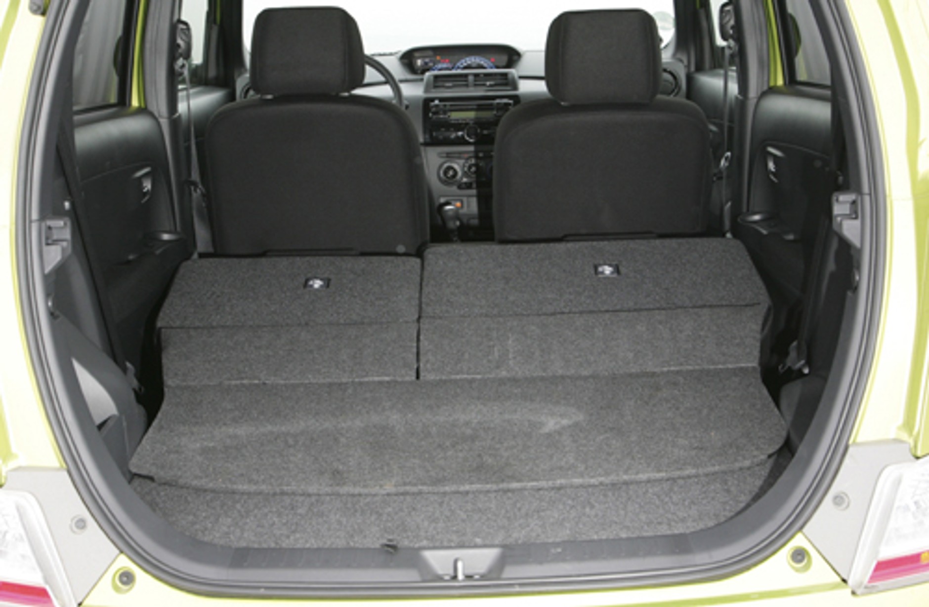 Daihatsu Materia 1.5 - Mały hip-hopowiec z Japonii