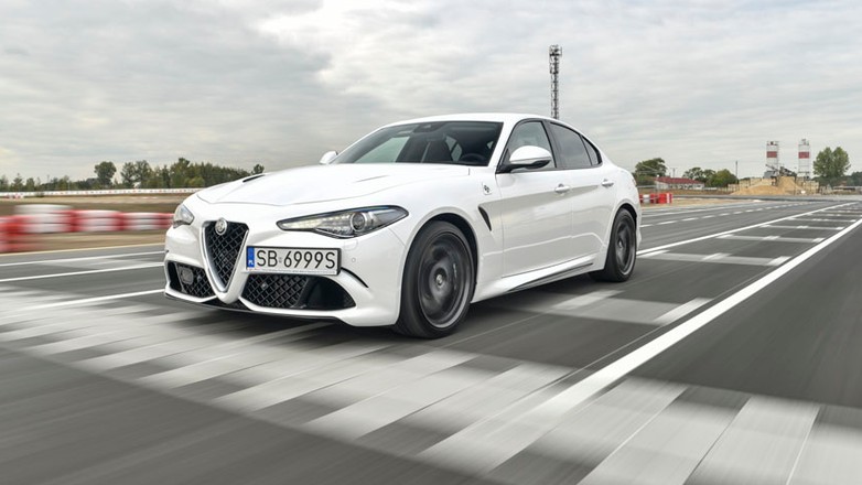Alfa Romeo Giulia Quadrifoglio - powrót w wielkim stylu