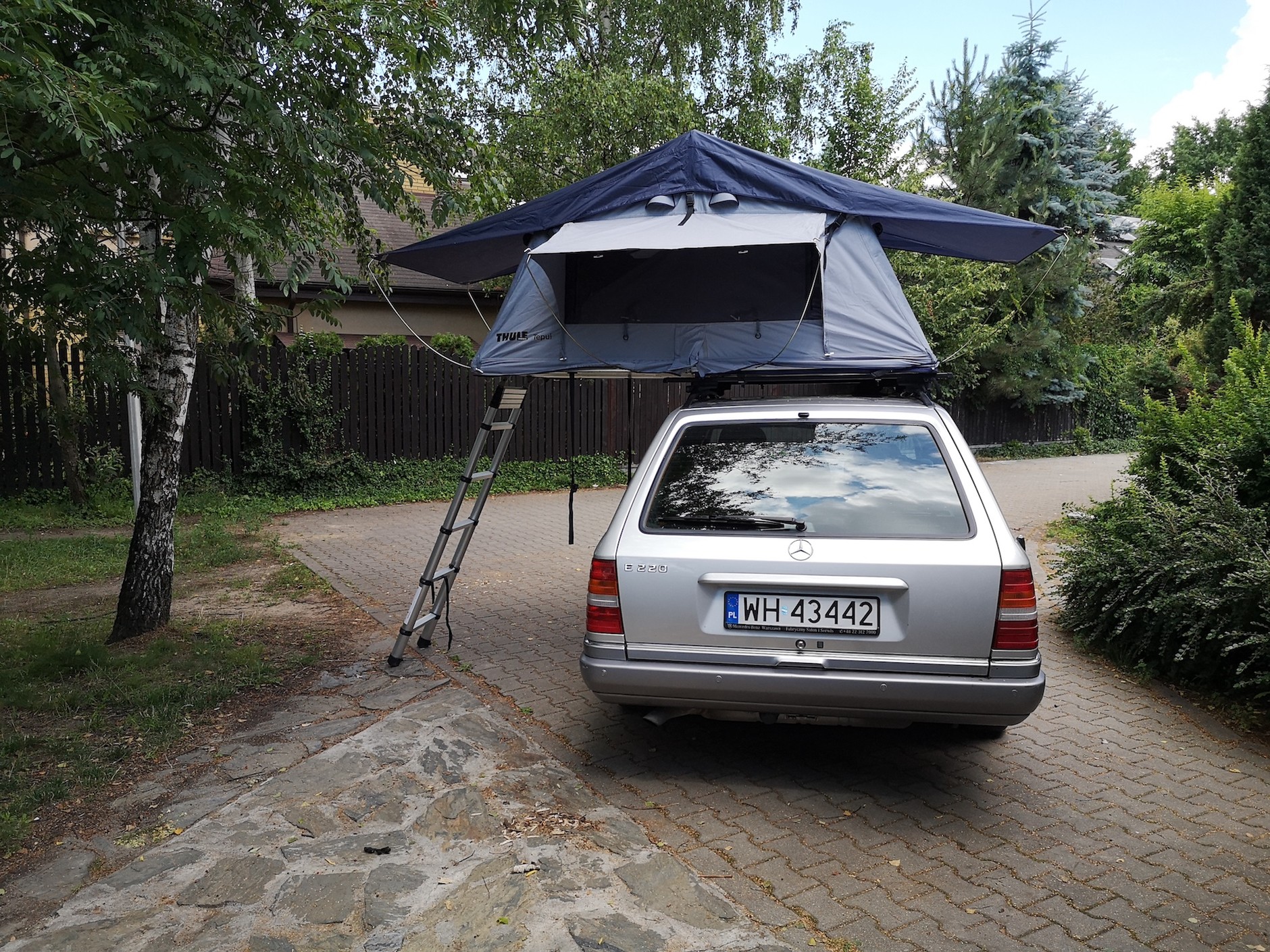 Thule Tepui – namiot dachowy, wersja 2-osobowa