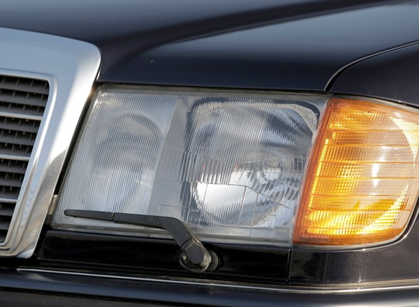 Mercedes W124 kończy 40 lat. Niektórzy woleliby, żeby dalej był produkowany