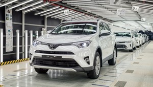 Toyota nie wznowi produkcji w Sankt Petersburgu. Koniec rosyjskich Camry i RAV4