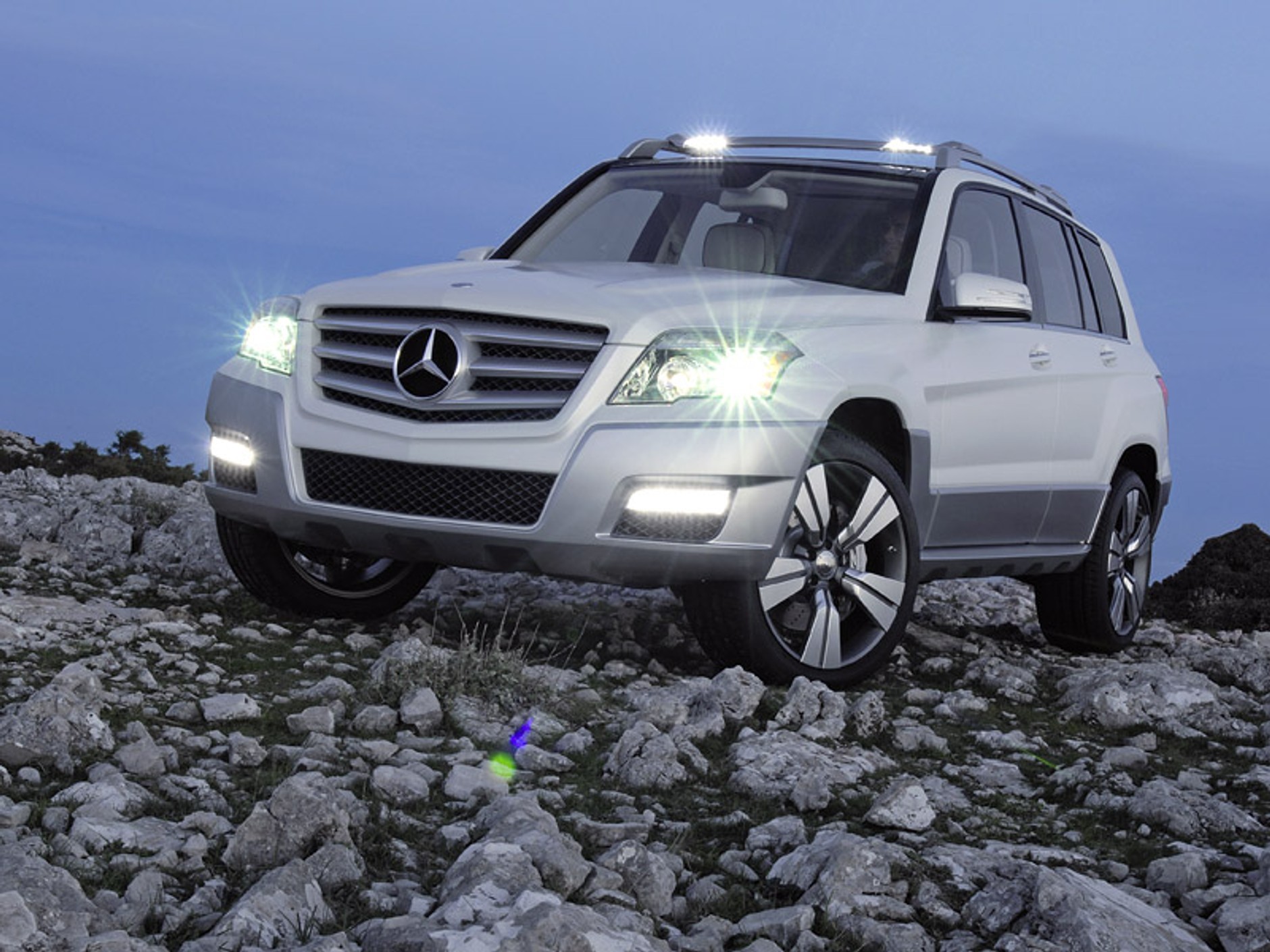Mercedes-Benz Vision GLK FREESIDE: pierwsze zdjęcia i oficjalne informacje